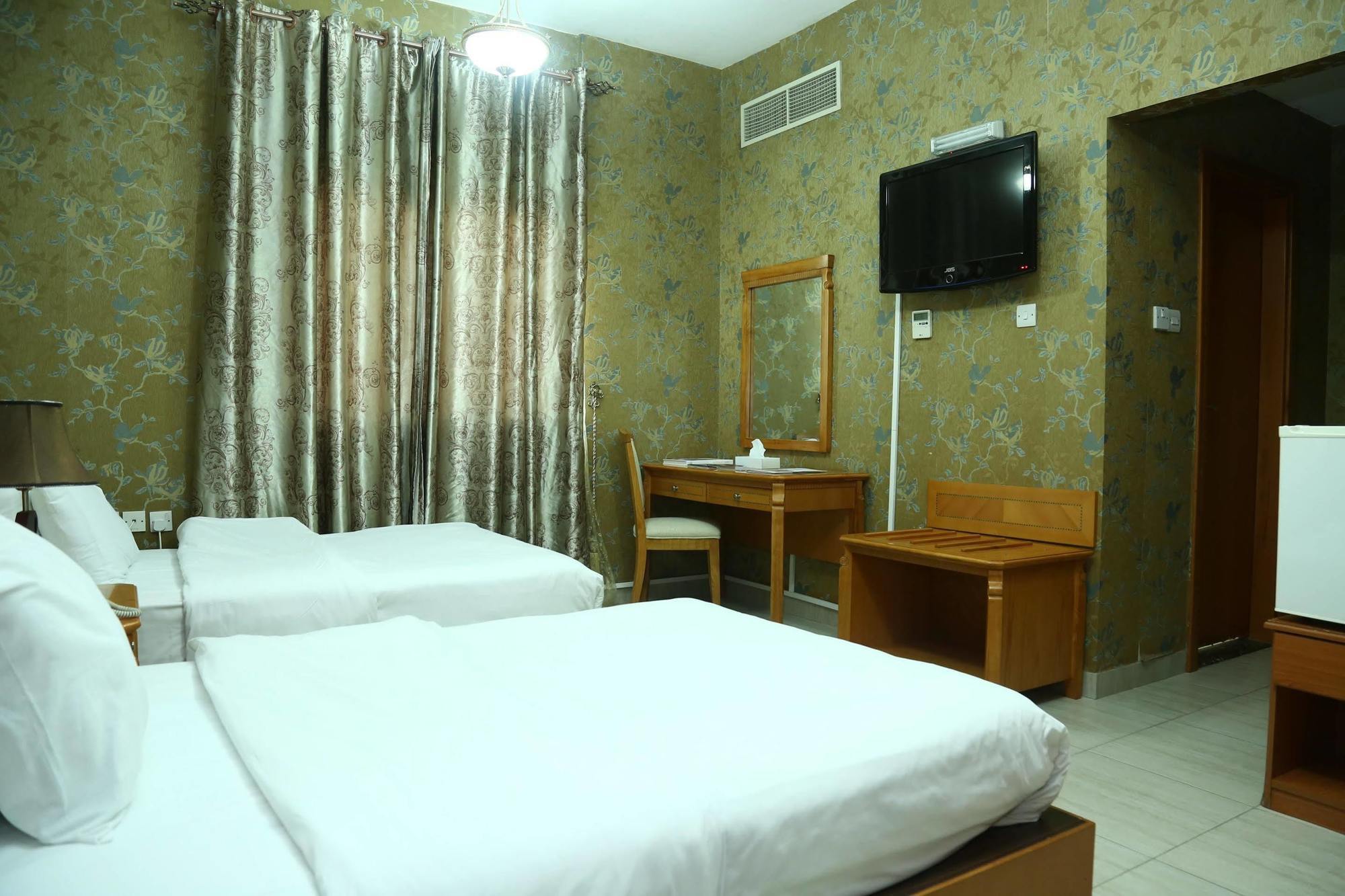 Arbella Boutique Hotel Шарджа Екстериор снимка